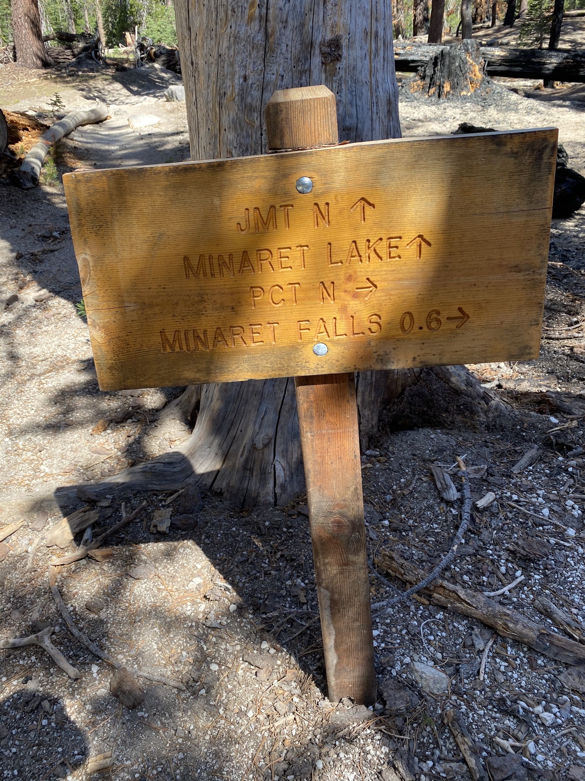 PCT/JMT trail sign