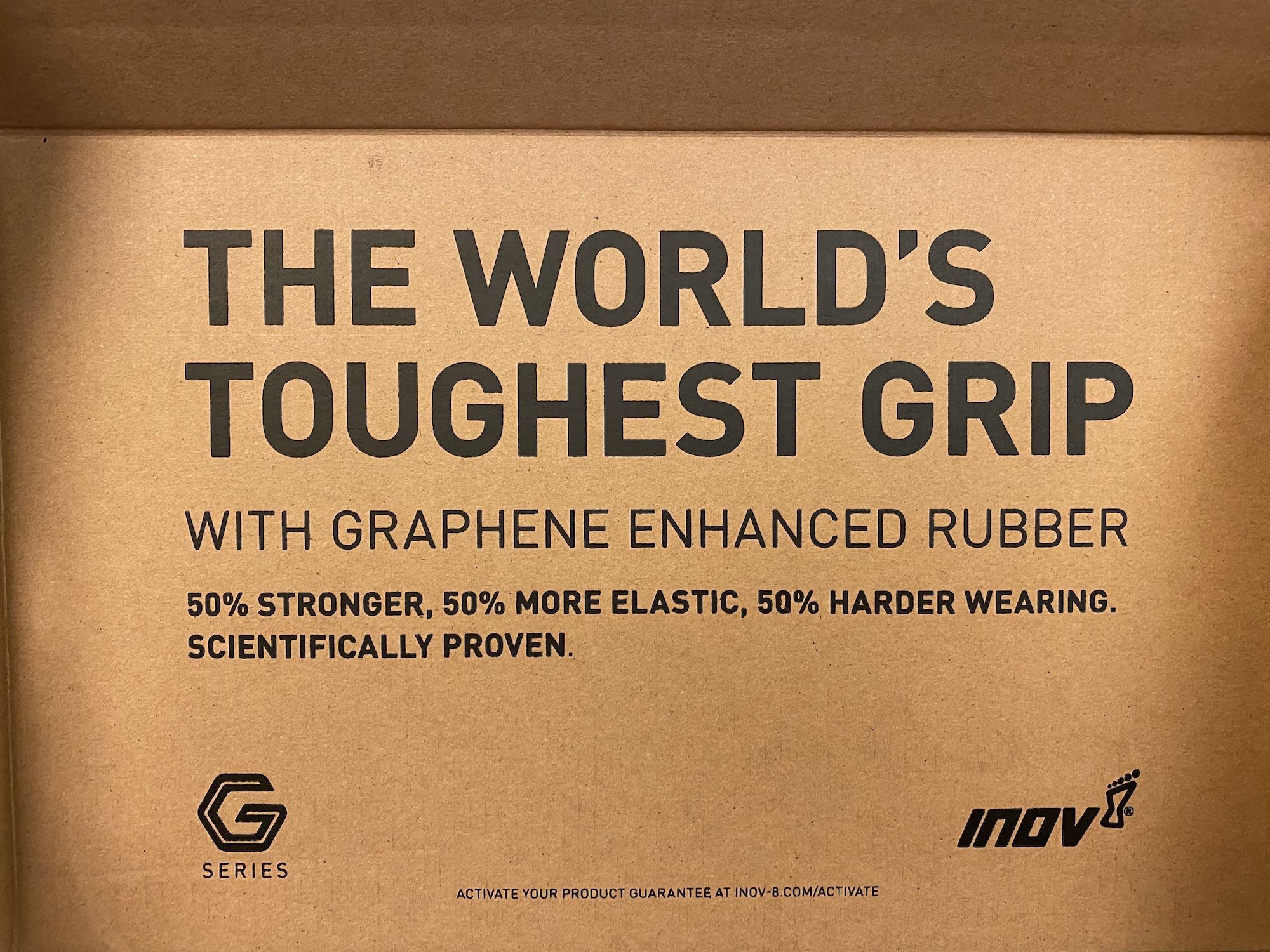 Picture of the inside of a Inov-8 Terraultra G 260 trail running shoe box