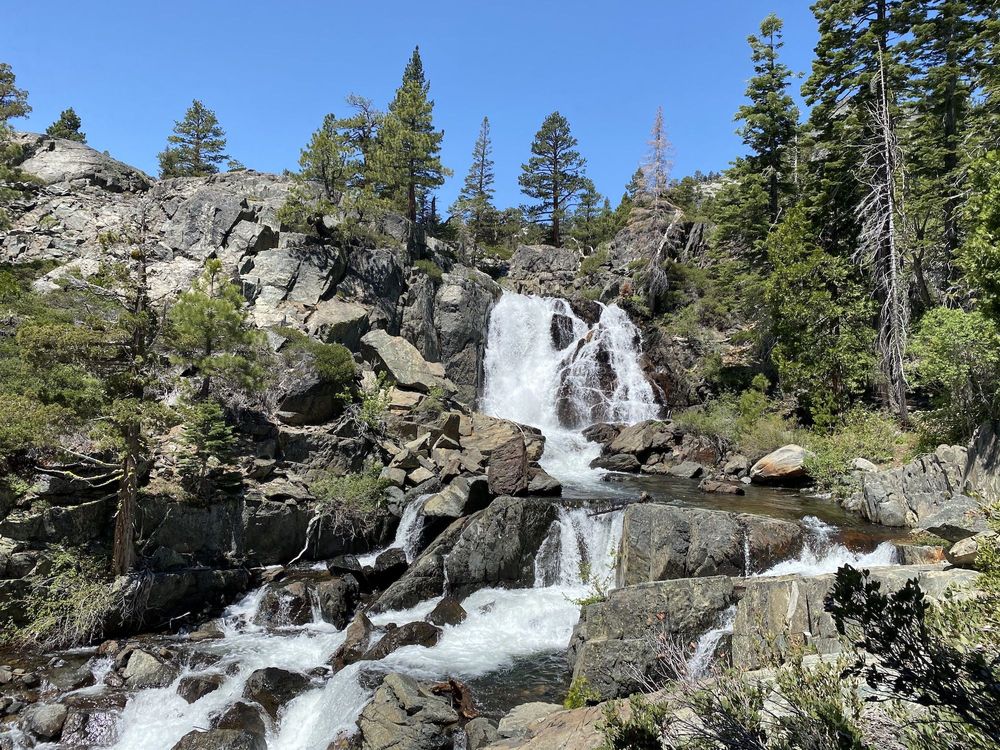 3 days of awe-inspiring backpacking in Desolation Wilderness